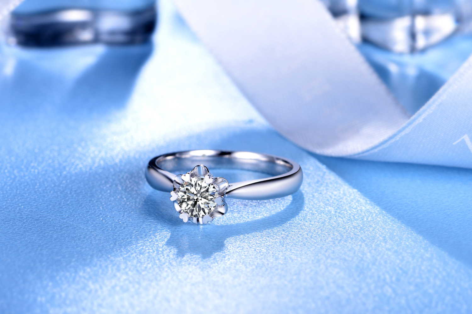 佐卡伊zocai白18k金戒指钻石求婚雪花钻戒六爪结婚女戒裸钻定制k金