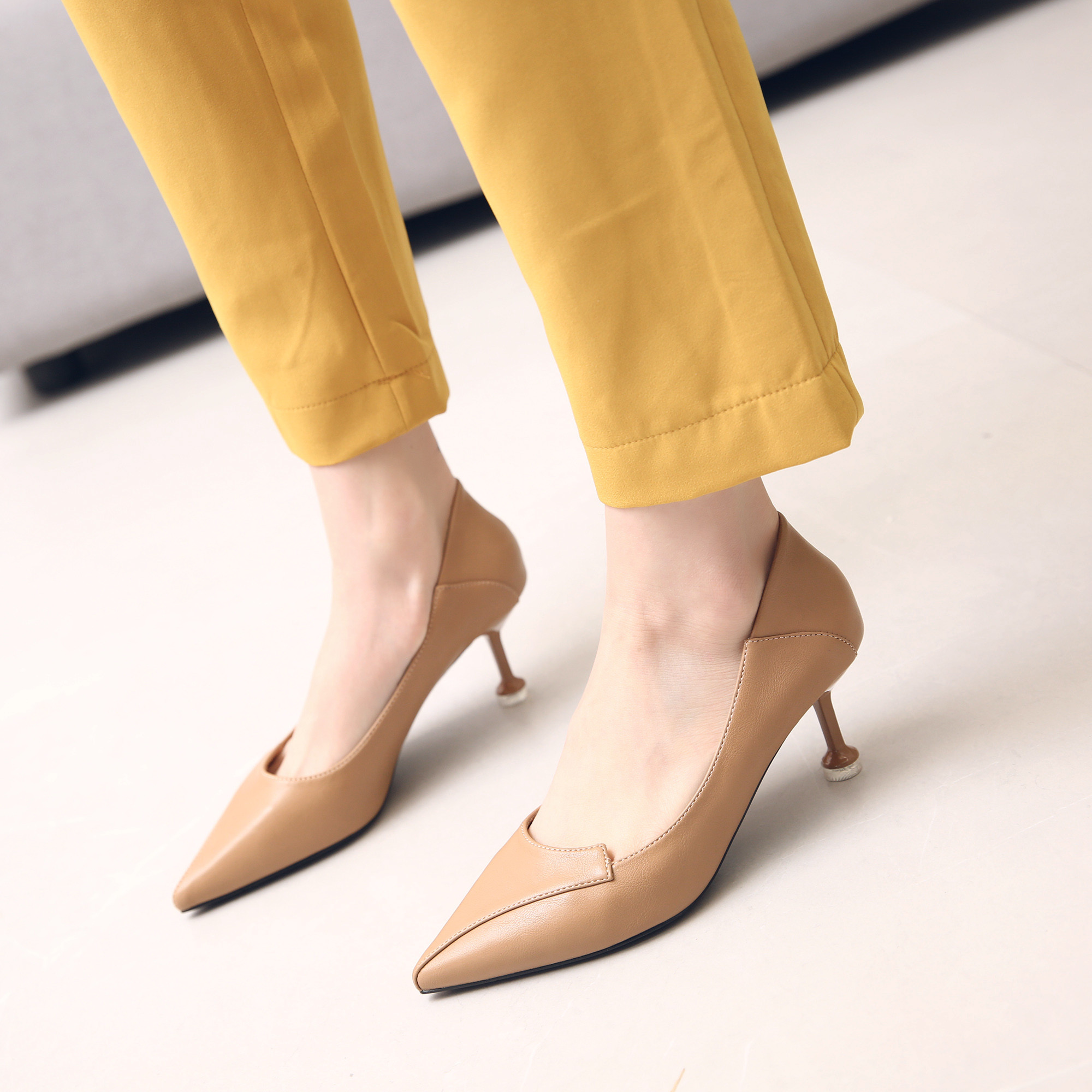 fish basket春秋细跟单鞋女尖头5cm职业工作鞋中跟浅口软皮百搭女鞋