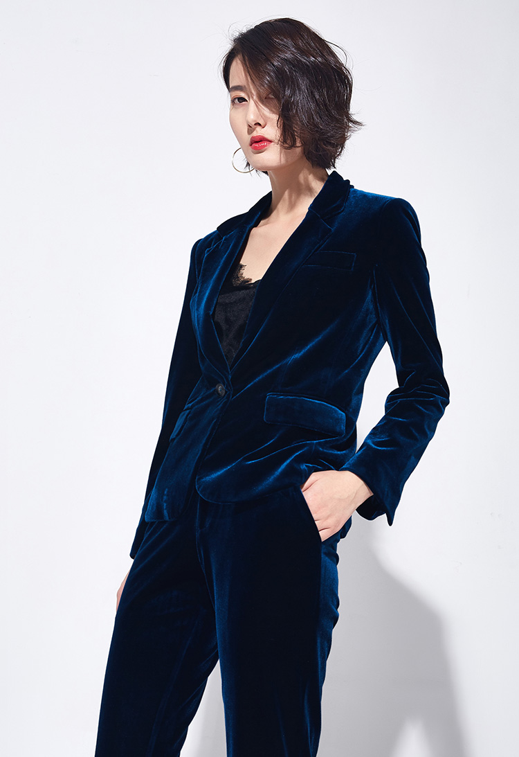 新款式金丝绒西装外套女秋季小西装上衣气质丝绒西服套装秋冬新款百搭