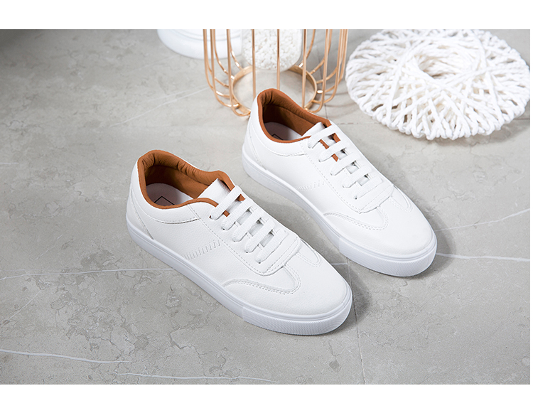 纯白小白鞋女学生韩版百搭2018新款平底休闲板鞋皮面透气基础红启如