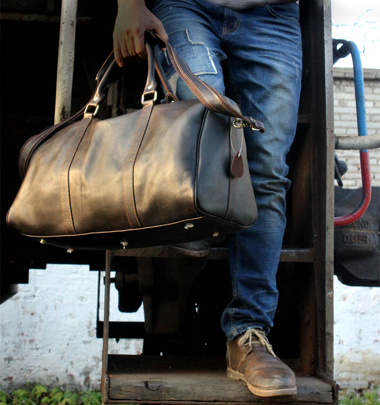 欧美男款大包疯马皮商务出差单肩手提包进口头层牛皮大容量旅行包