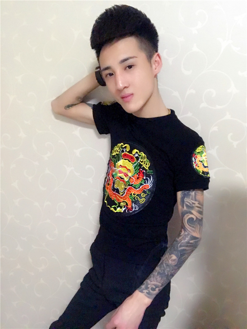 902新款快手红人网红同款短袖男精神小伙修身t恤潮社会青年半袖韩版