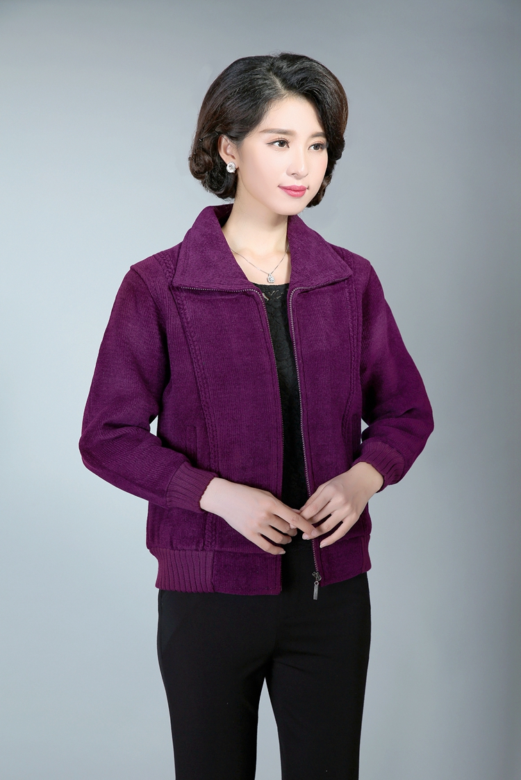中老年女装春秋季短款灯芯绒外套宽松妈妈装秋装老年人短夹克女