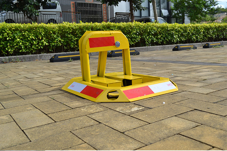 皇驰汽车车位锁地锁停车位地锁手动八角车库占位锁停车桩固定加厚防撞