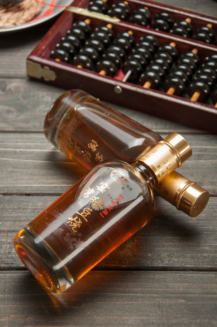 界牌楼窑湾绿豆烧酒36%vol. 220ml 4瓶年货过年新年礼盒 蜂蜜酿制