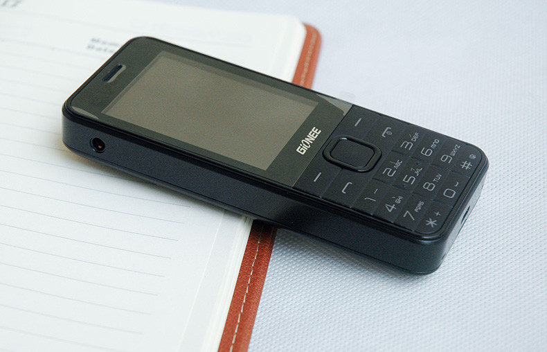 金立v338《《黑》》