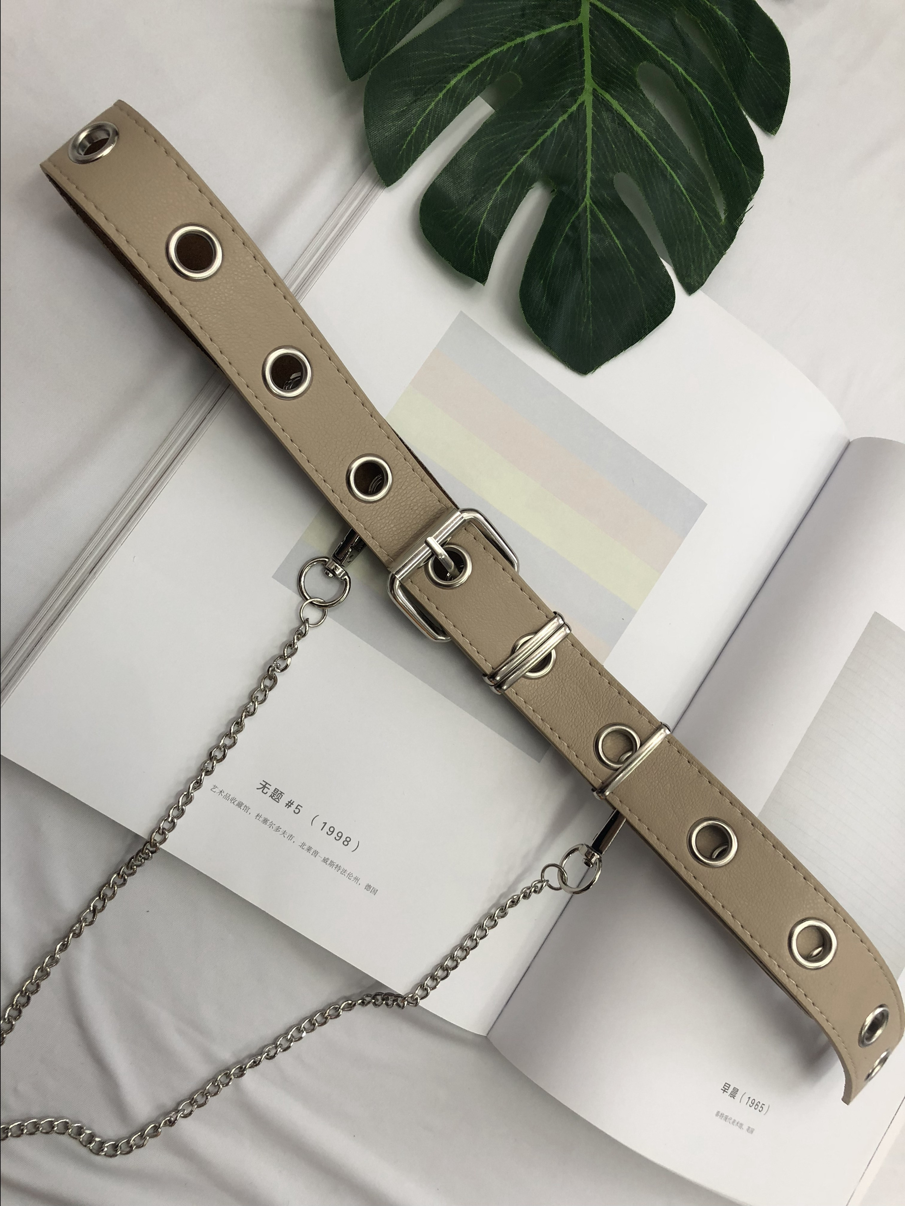 七斓ins超火的皮带女欧美朋克复古圆孔铁环休闲百搭腰带女简约ulzzang