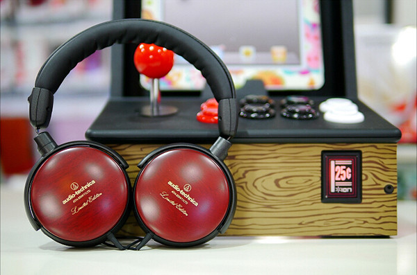 铁三角audiotechnicaathesw11ltd限量版便携耳机胡桃木耳机