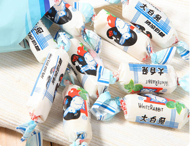大白兔whiterabbit春节礼物上海特产清凉奶糖薄荷227g袋含44粒