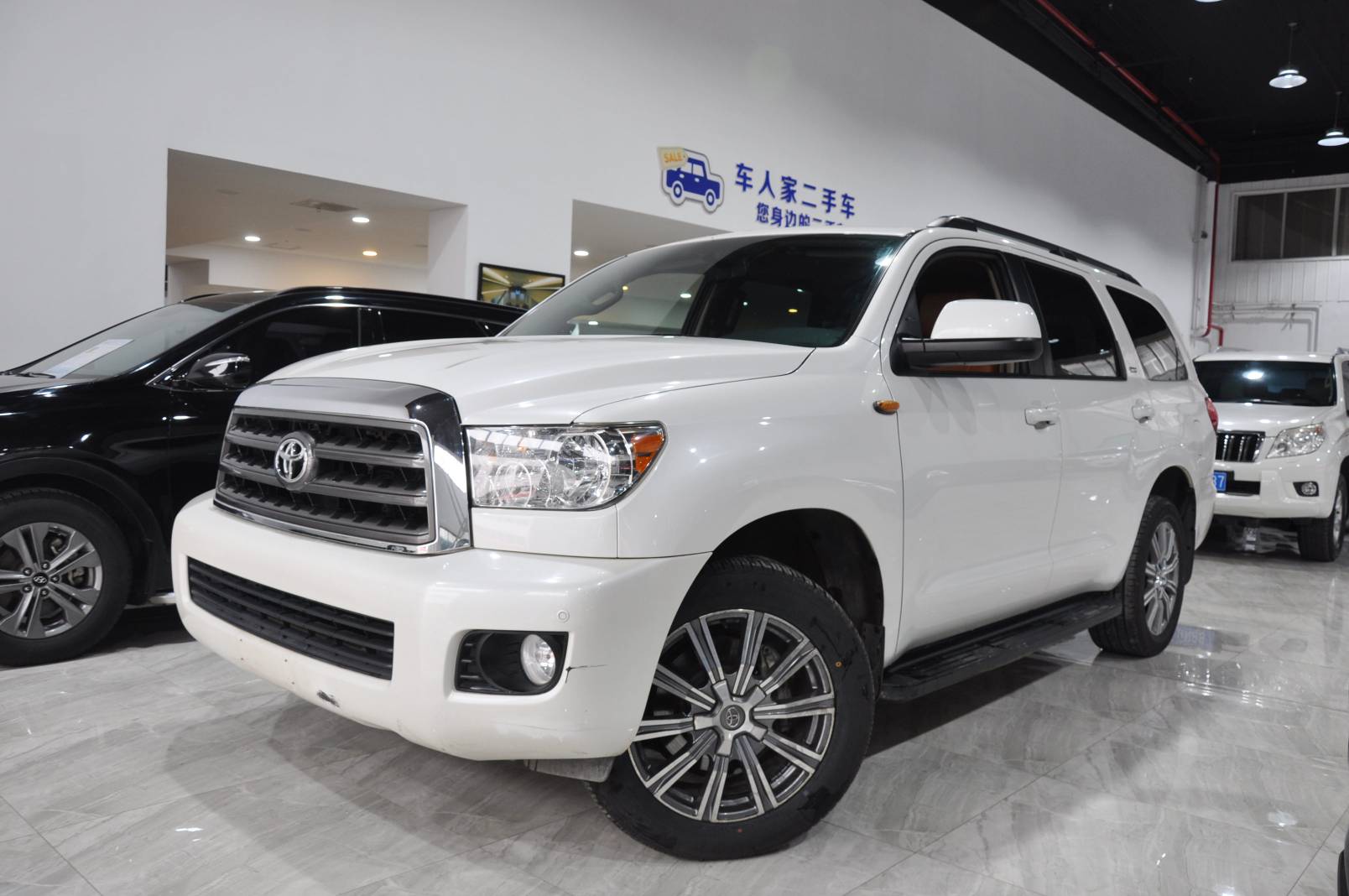 订金销售丰田toyota丰田2014款红杉5700中东白金版平行进口二手汽车