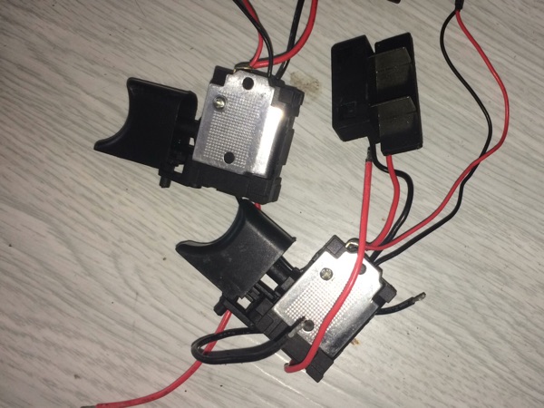 充電電鑽開關得偉款12v144v18v鋰電充電鑽開關帶燈可速正反轉