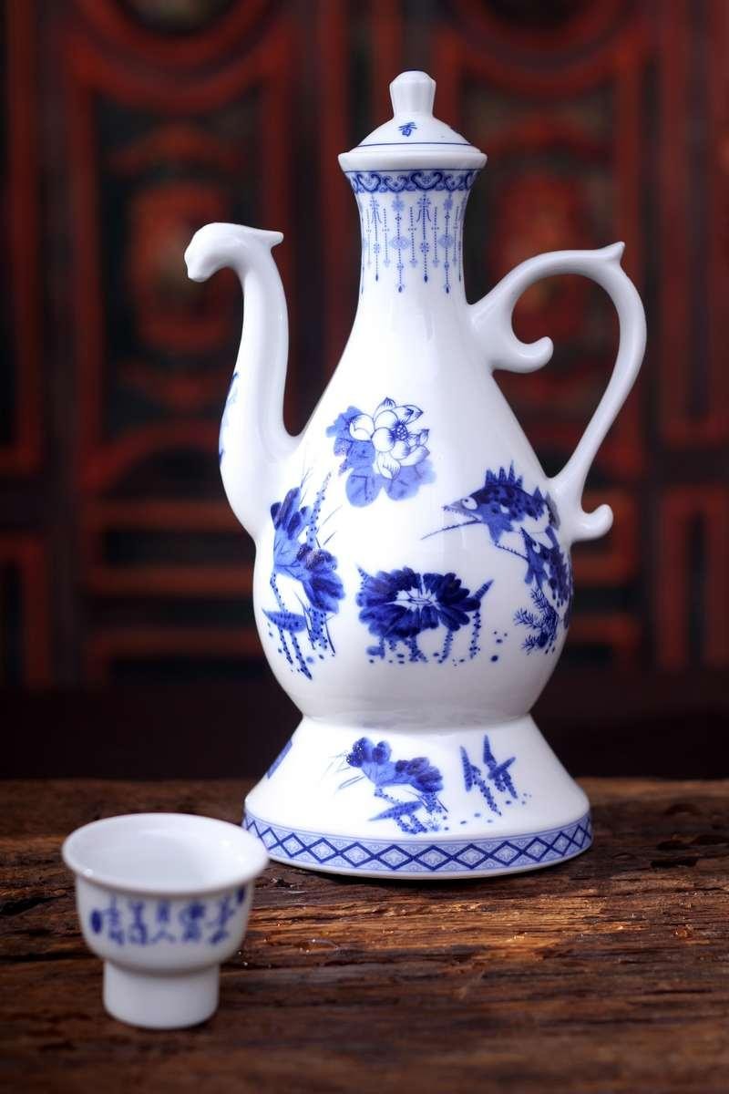 鼎亨景德镇自动倒酒壶 自动酒具 陶瓷礼品自动倒酒机 自动倒酒器