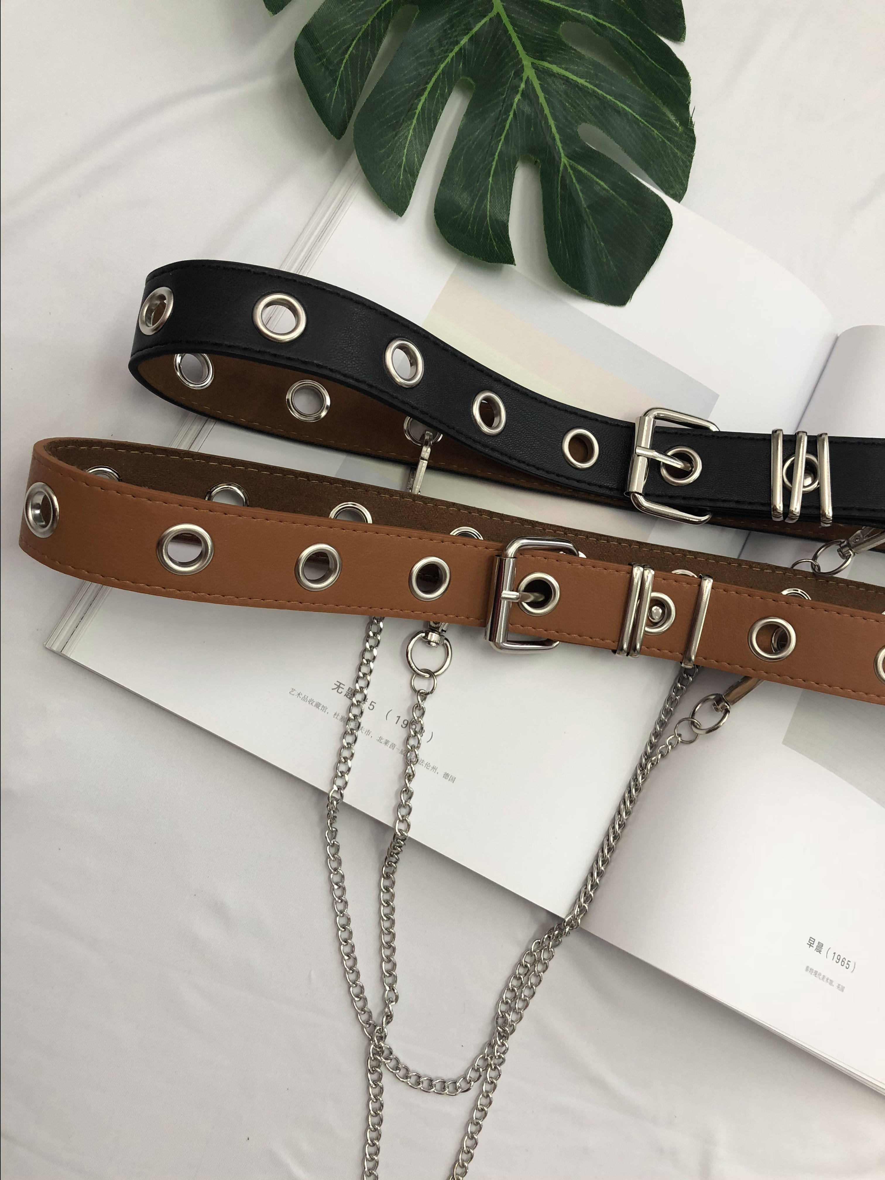 七斓ins超火的皮带女欧美朋克复古圆孔铁环休闲百搭腰带女简约ulzzang