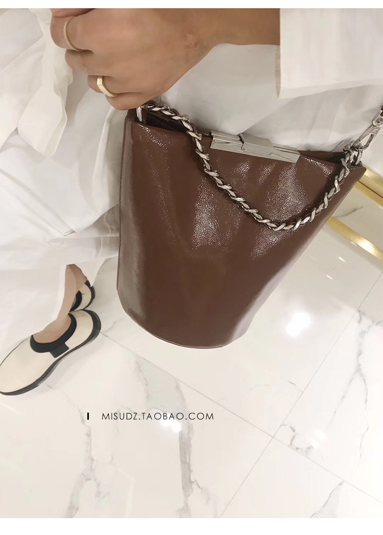 桂兰珊guilanshan米苏包包女2020新款春夏欧洲站纯色简约链条女包油蜡