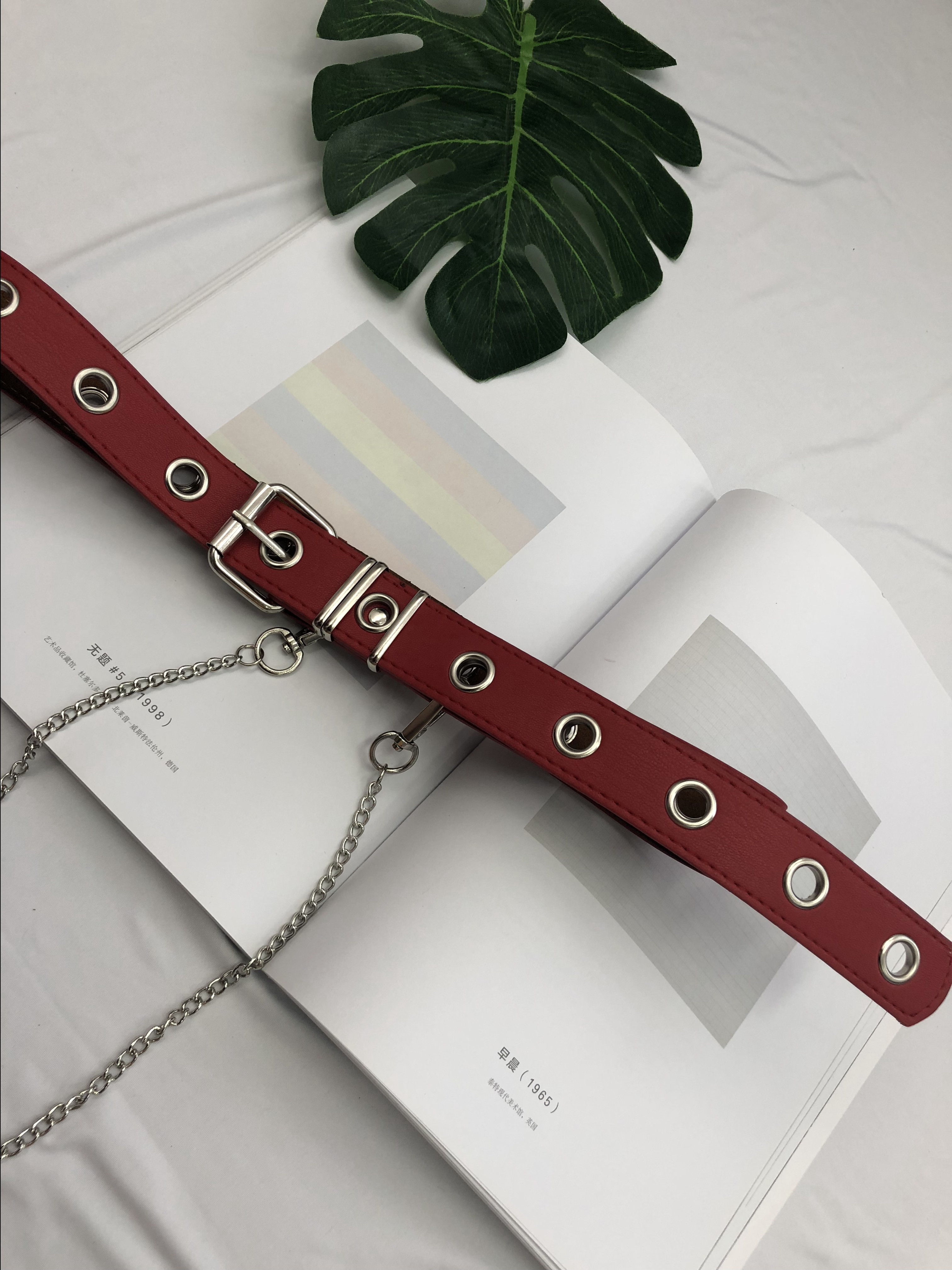 七斓ins超火的皮带女欧美朋克复古圆孔铁环休闲百搭腰带女简约ulzzang