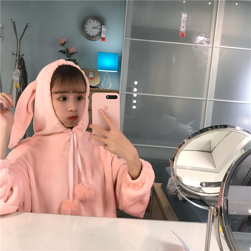 秋冬韩版可爱法兰绒毛球兔耳朵中长款长袖连帽睡衣连衣裙睡裙女士