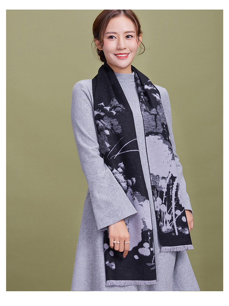 绣娘丝绸真丝绒围巾披肩两用女秋冬季桑蚕丝高档加厚绒面围脖长款