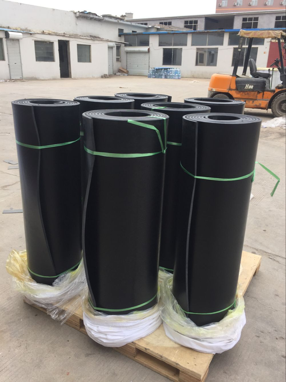 绝缘胶板黑色工业地垫5mm加厚胶皮高压地胶配电室绝缘橡胶垫图片色