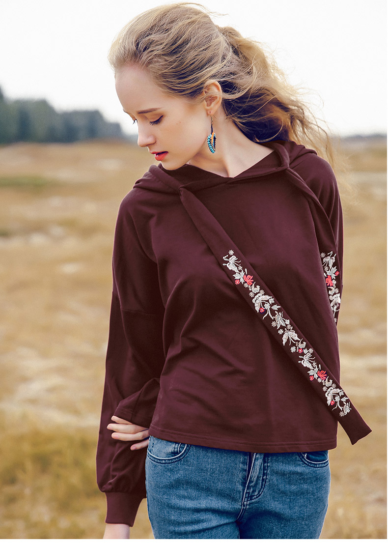 衣长:中长款服装版型:直筒型面料主材质:其他款式:套头品牌:裂帛