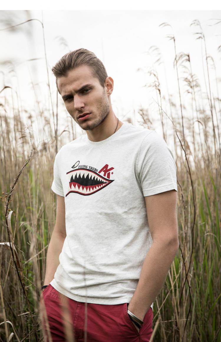ak男装军事复古飞虎队鲨鱼嘴风格印花短袖t恤