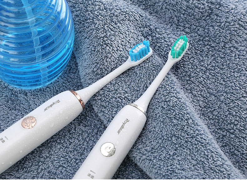 荣事达电动牙刷成人软毛超声波震动学生情侣全自动无线充电式