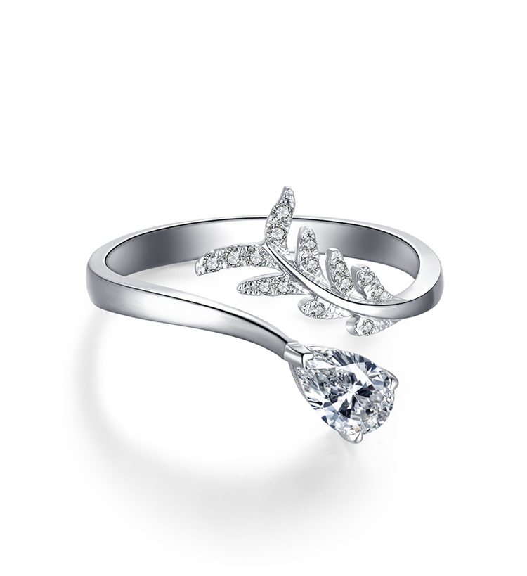 佐卡伊zocai 白18k金水滴形钻戒求婚结婚戒指0.5克拉异形钻石女戒婚戒