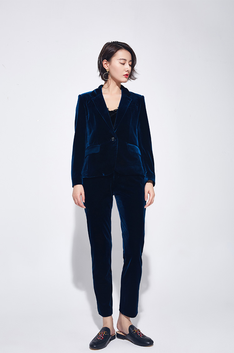 新款式金丝绒西装外套女秋季小西装上衣气质丝绒西服套装秋冬新款百搭