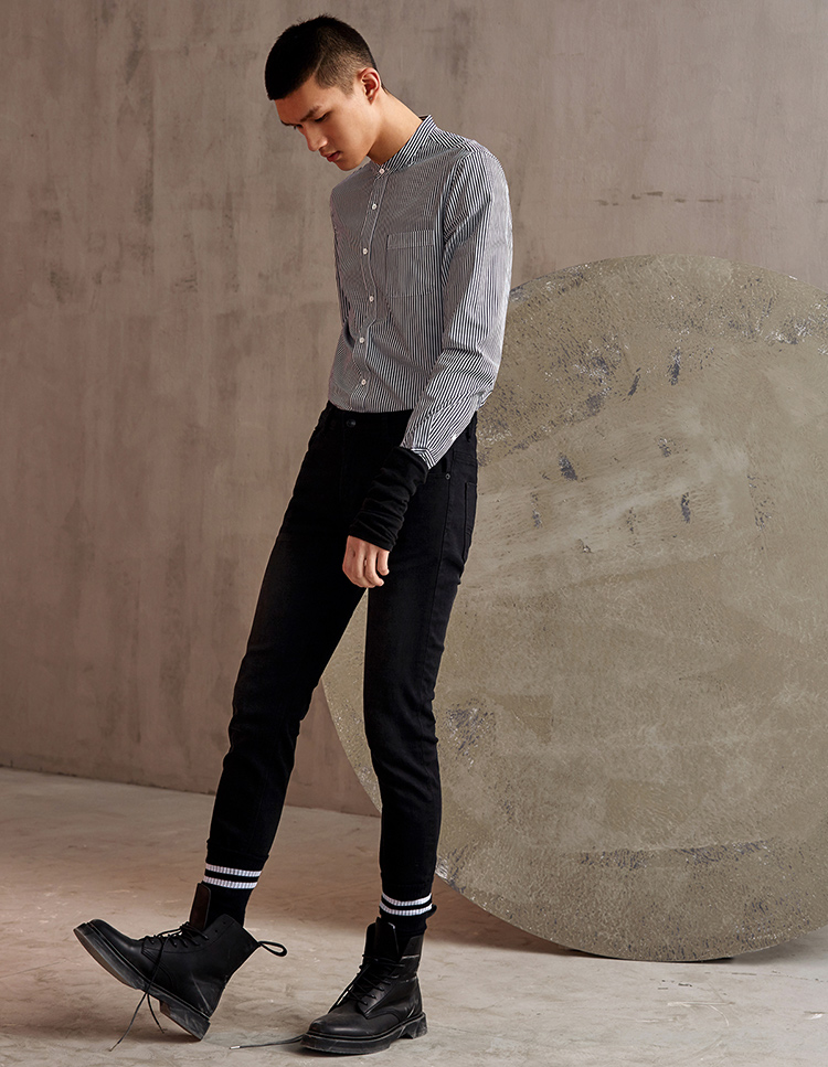 太平鸟男装春款设计蓝白条纹衬衣立领休闲长袖衬衫