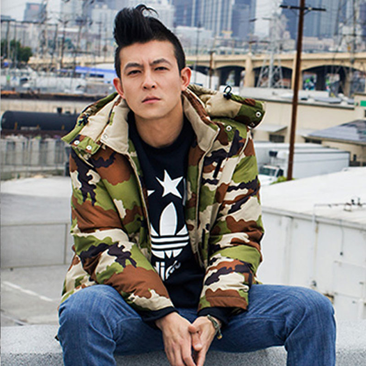 adidas 阿迪达斯 三叶草羽绒服男子陈冠希迷彩保暖棉.