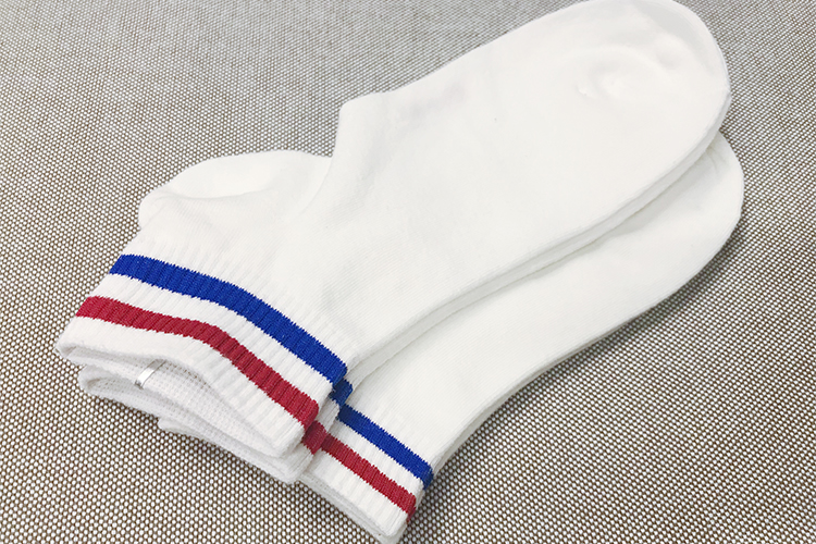 七斓韩国运动袜双杠学院男女袜黑白色条纹二两道杠袜子男女短筒纯棉袜