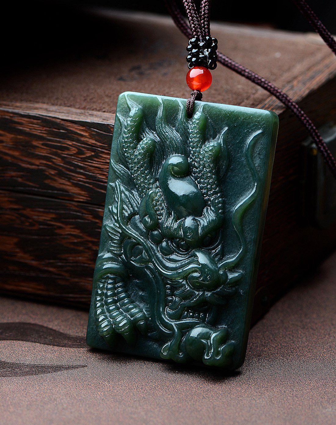 天然和田玉青玉龙牌挂件