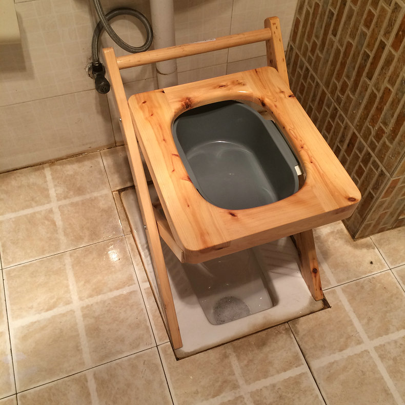 新品实木蹲便马桶椅 带盆月子凳子 简约小矮板凳 家居折叠坐便器