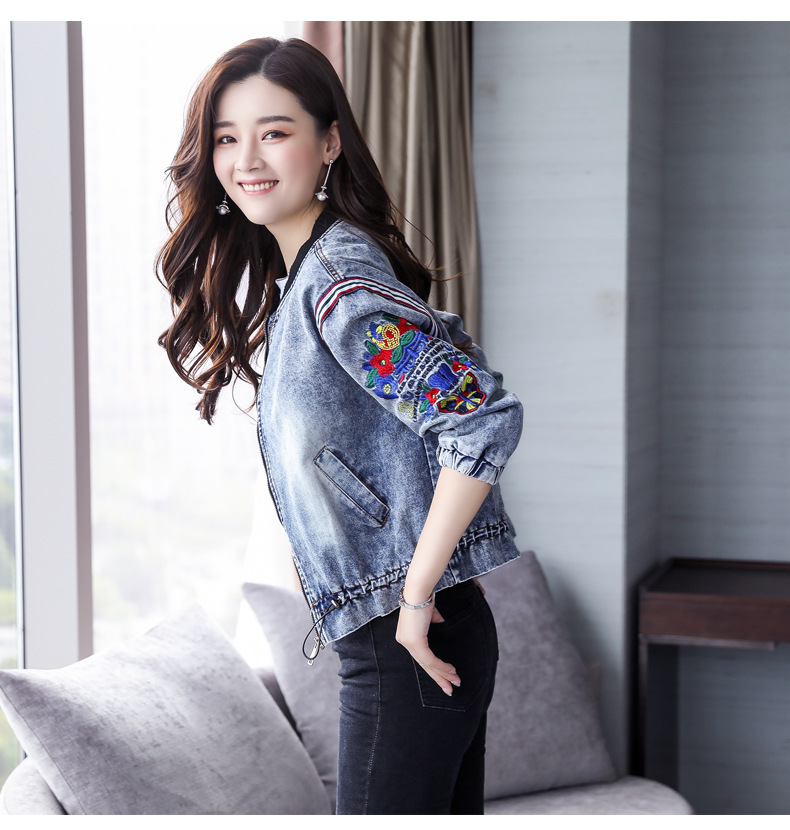 芷臻zhizhen外套刺绣短款牛仔女士秋装新款韩版修身牛仔衣绣花春秋bf