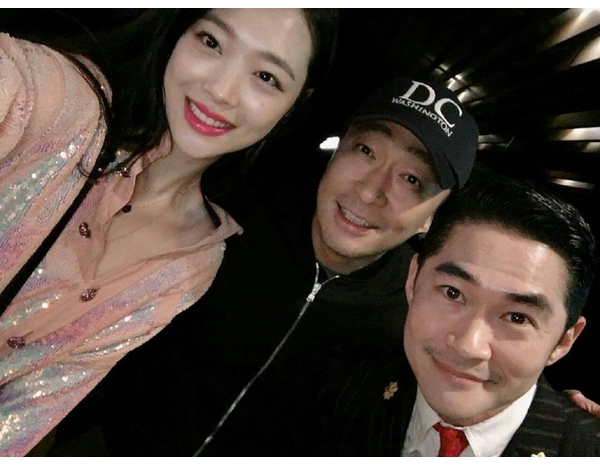 新款式崔雪莉权志龙同款亮片衬衫长袖女2021秋季新品上衣韩版宽松潮