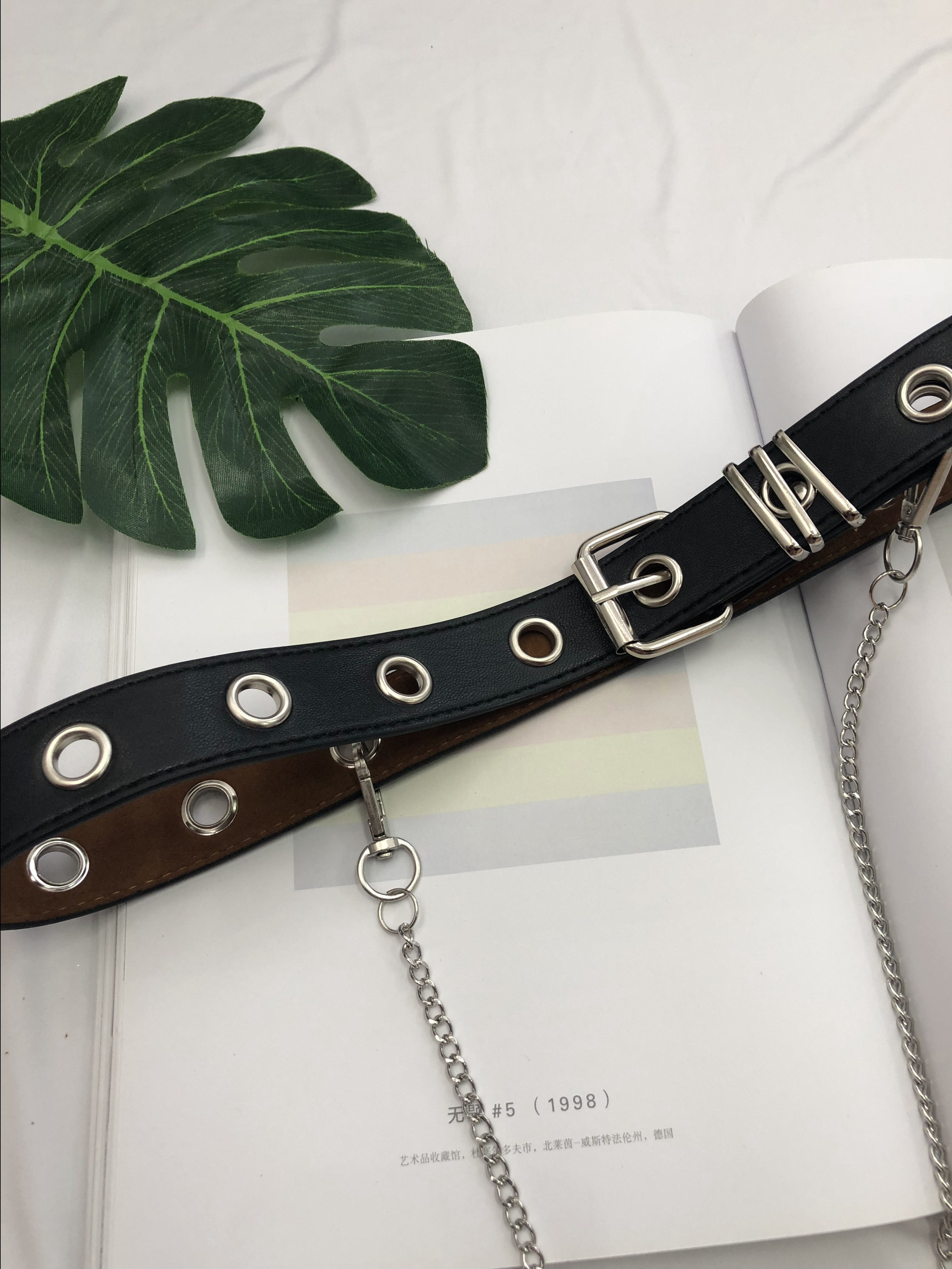 七斓ins超火的皮带女欧美朋克复古圆孔铁环休闲百搭腰带女简约ulzzang