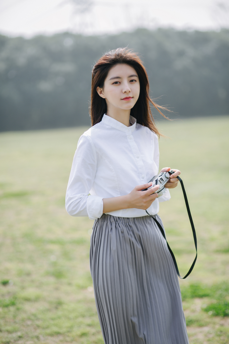 新款式2021春款文艺清新小立领长袖白衬衫女复古休闲白色衬衣打底衫