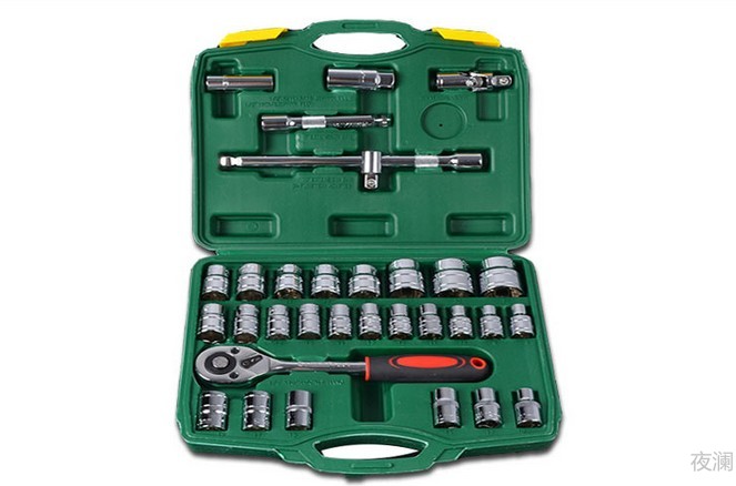 套筒扳手套装13件套汽修机修套筒棘轮扳手组合套管扳手维修工具箱