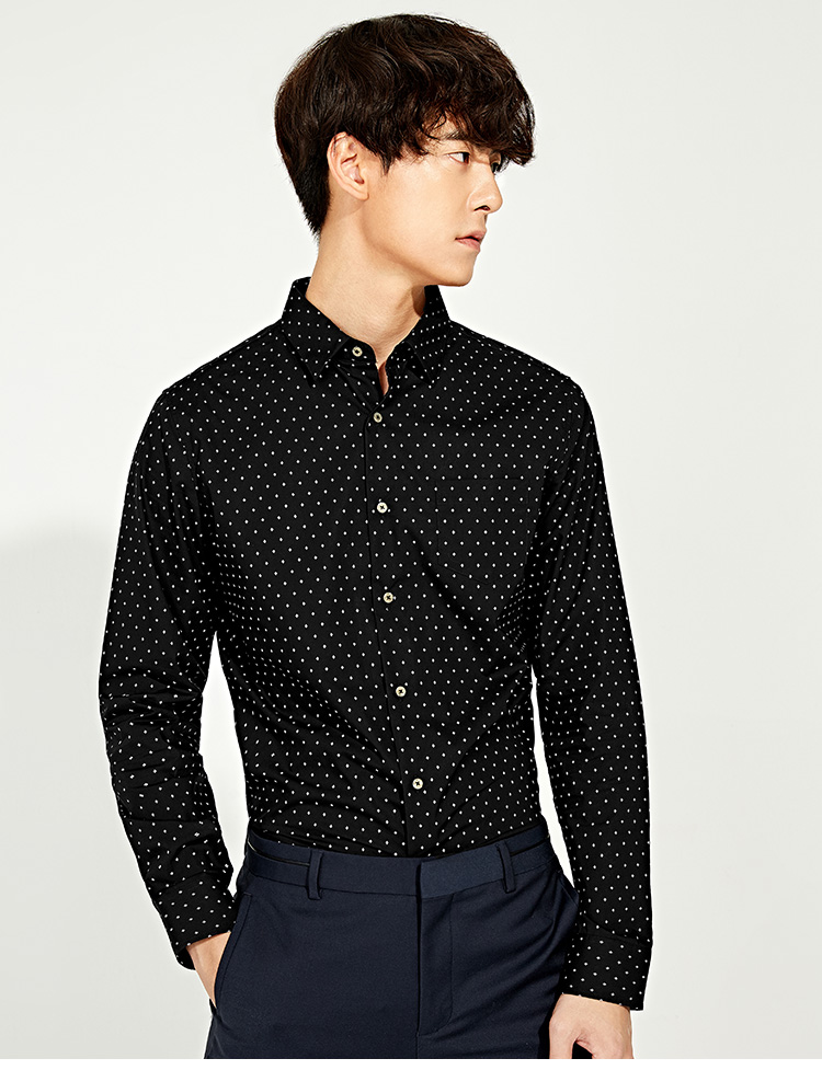 太平鸟男装秋季黑色波点沉稳低衬衣潮流长袖衬衫