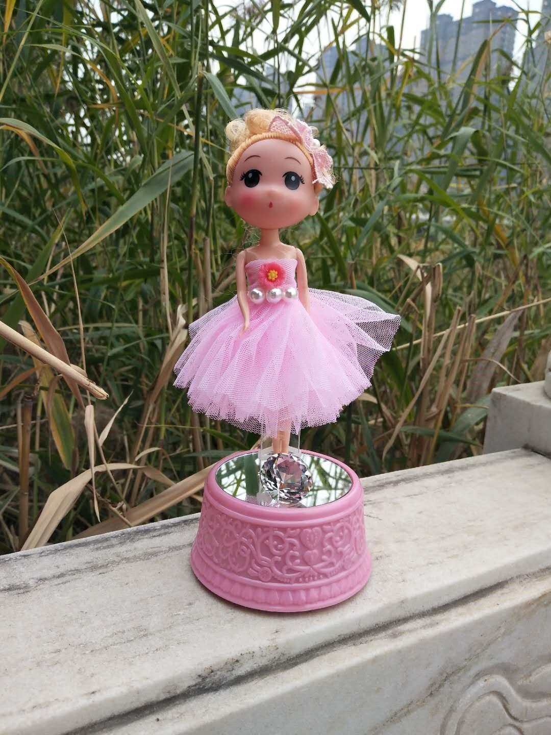 旋转音乐盒芭比娃娃装饰摆件少女心迷糊娃娃女孩八音盒礼品