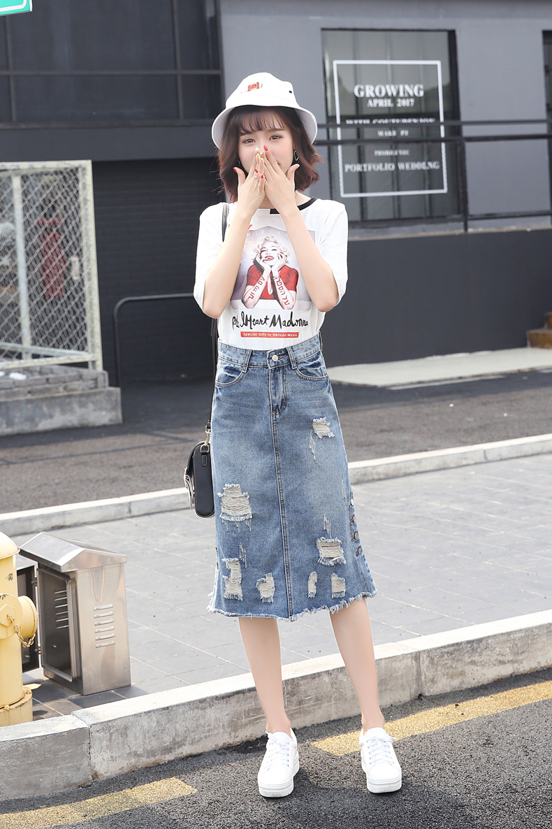 韩版时尚乞丐破洞牛仔半身裙女士高腰中长款包臀裙单排扣aa字裙子