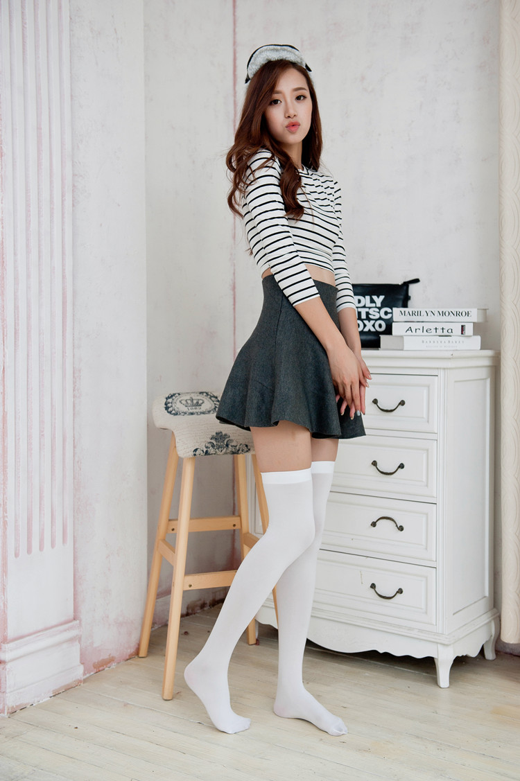 鱼篓(fish basket)cos长筒袜丝袜过膝高筒天鹅绒黑白女半截日jk大腿袜