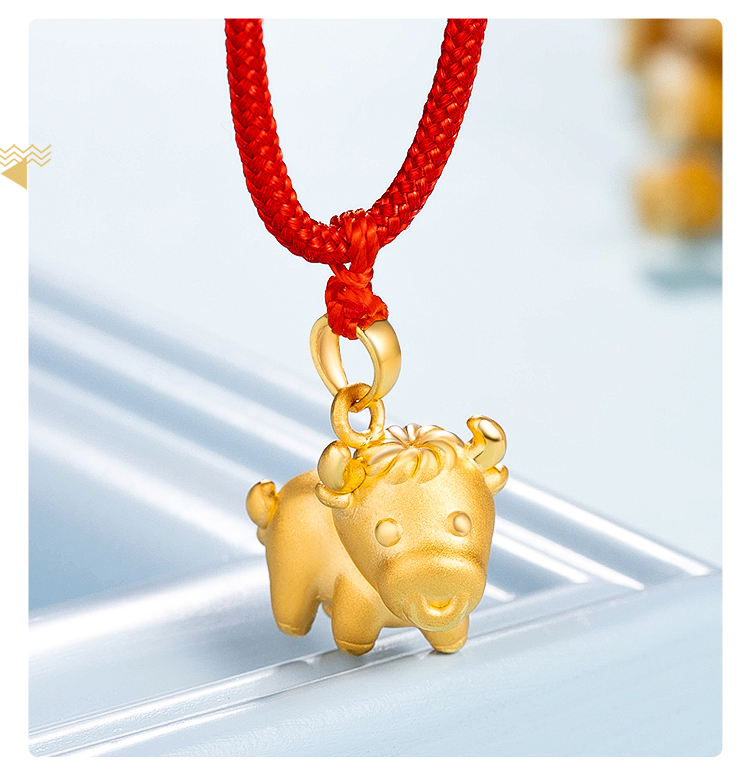 周贝贝珠宝奋进萌牛黄金足金3d立体硬金吊坠项链周岁礼生日礼物zhjd