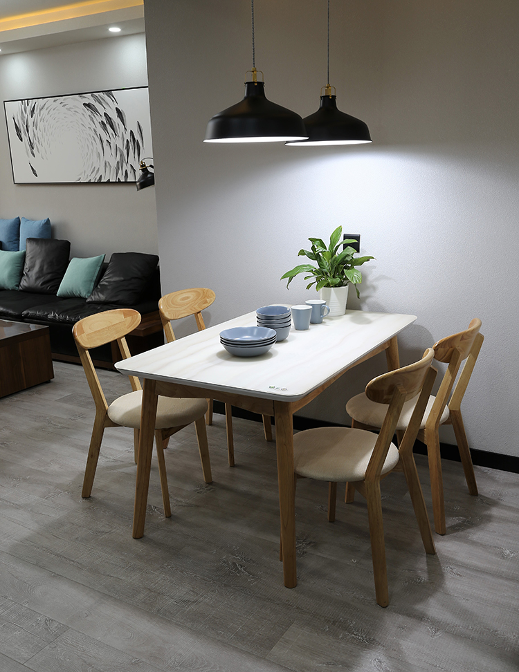 北欧实木餐桌小户型家用现代简约餐桌椅长方形钢化玻璃餐桌椅组合